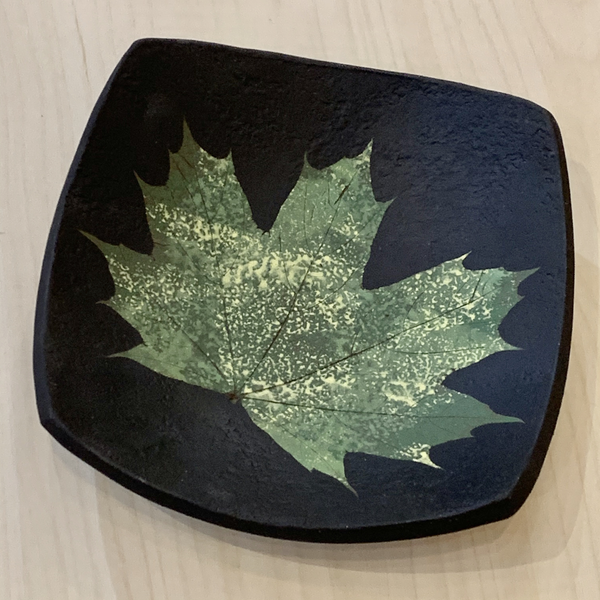 Stoneware Square Dish, Black with Green Maple Leaf