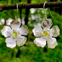 YAMKA - Sterling Silver Flower Earrings with Peridot
