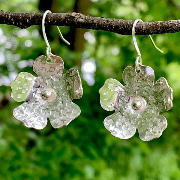 LOMASI - Sterling Silver Flower Earrings with Pointed Petals
