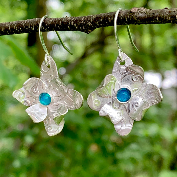 ALGOMA - Sterling Silver Flower Earrings with Blue Opal
